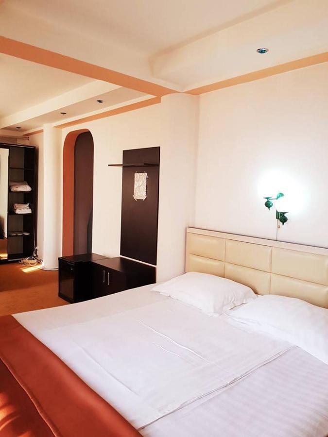 Asia Hotel Târgu Jiu 외부 사진
